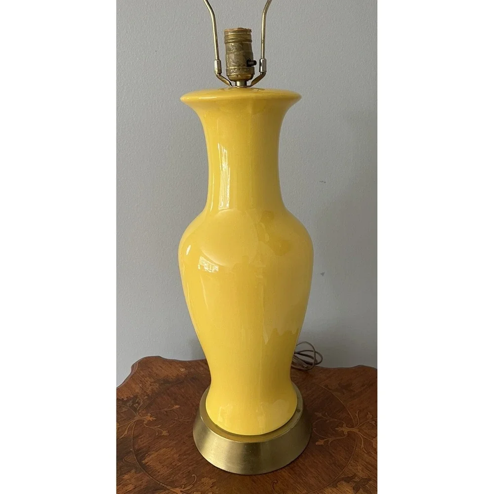 Vintage Mid Century Modern Yellow Pottery Ceramic Table Lamp 40.5